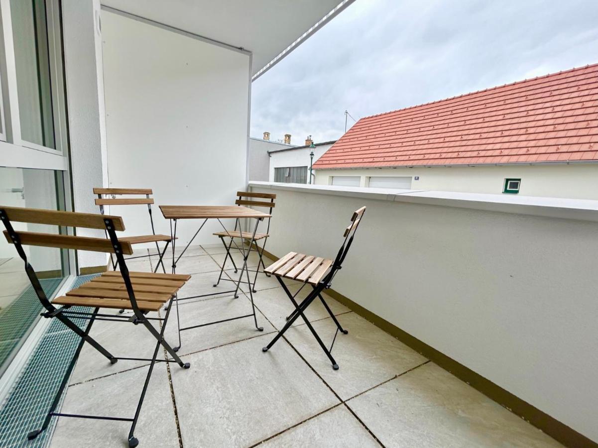 80 M2 - Terrace - Free Parking Apartment Виена Екстериор снимка
